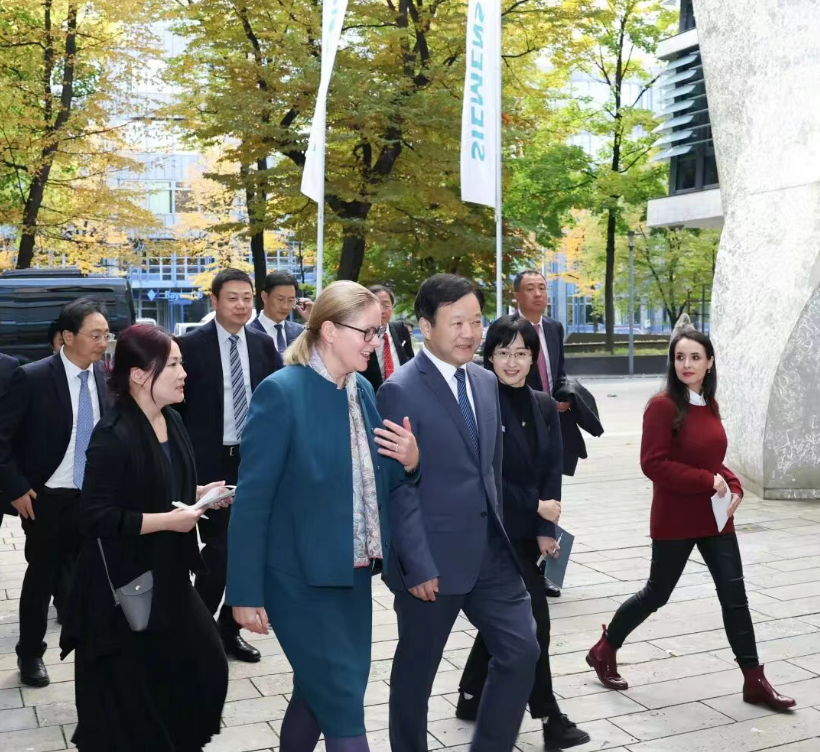 1761300586381588.png image.png