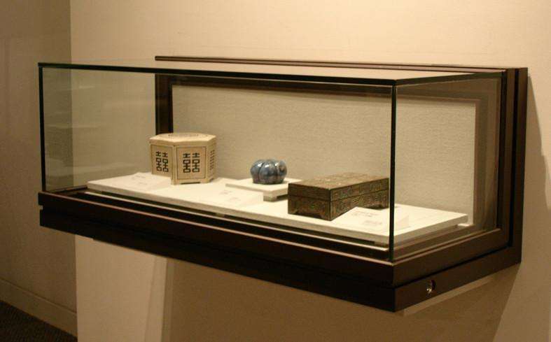 博物館壁掛展柜.jpg 博物館壁掛展柜.jpg
