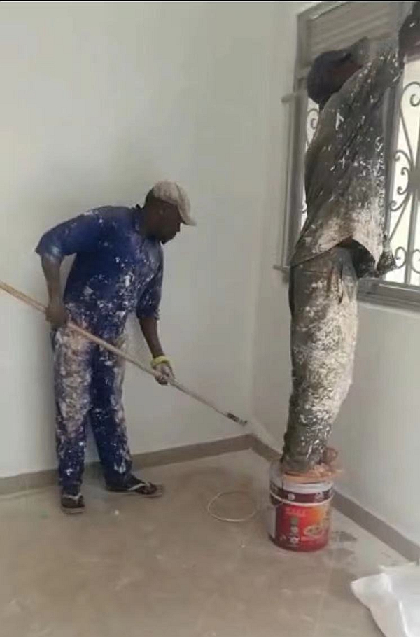 1770532787150915.jpg 国外施工现场.jpg