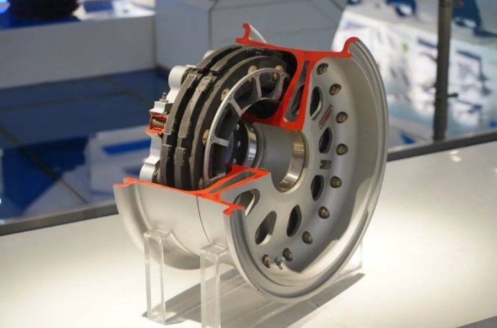 1754036433896084.jpg 航空1.jpg