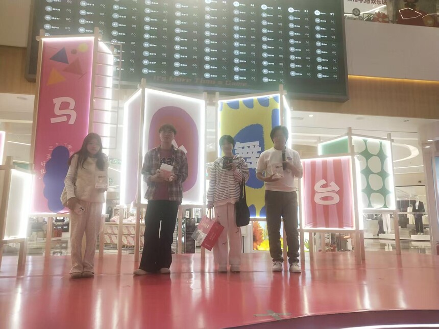 河南新市民:电竞燃动青春!尚座中心上演“和平精英”友谊赛 ... 河南新市民:电竞燃动青春!尚座中心上演“和平精英”友谊赛 ...