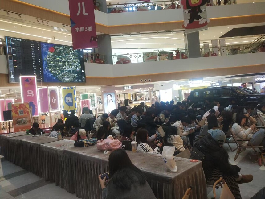 河南新市民:电竞燃动青春!尚座中心上演“和平精英”友谊赛 ... 河南新市民:电竞燃动青春!尚座中心上演“和平精英”友谊赛 ...