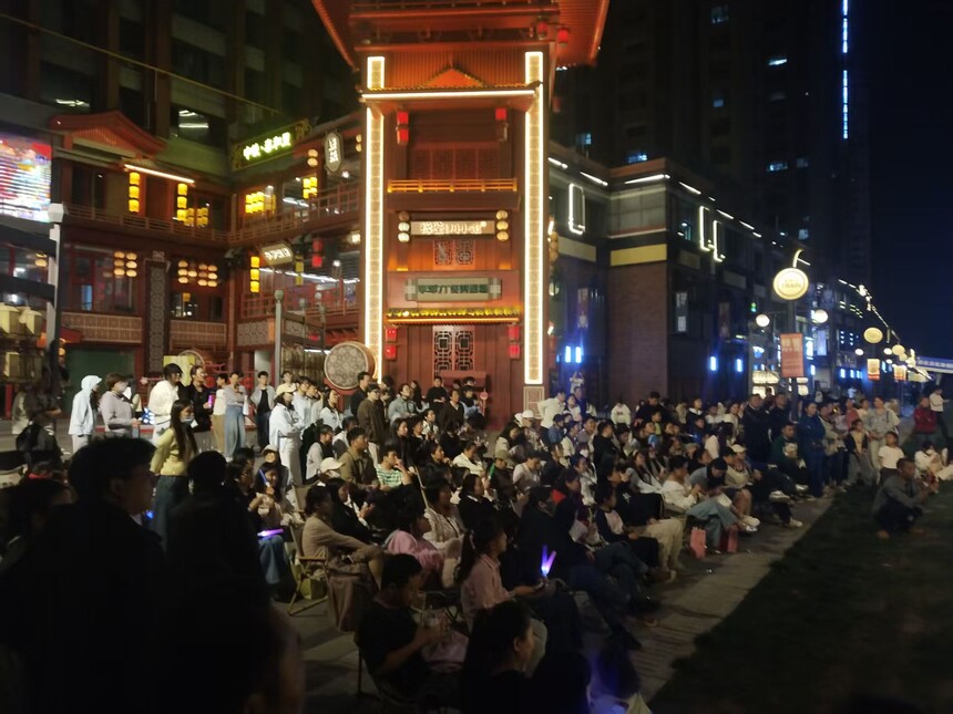 ���������񣺺���������֮������̩�����ƺ���ֻ�