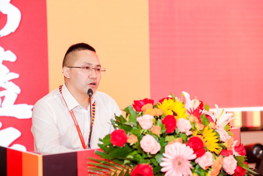 1756111394448648.jpg 11232352.jpg