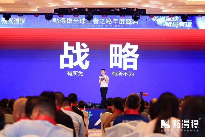 1770607834133350.jpg LEO_2535-opq3317181228.jpg