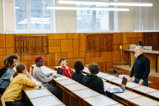 �¼�����ѧ