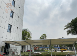 膜結(jié)構(gòu)車棚