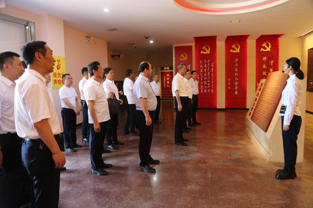 省農(nóng)墾集團(tuán)黨委赴渭華起義紀(jì)念館開(kāi)展黨紀(jì)學(xué)習(xí)教育主題實(shí)踐活動(dòng)