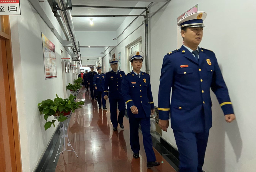 淄博市消防救援支队来我校参观学习