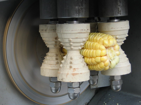 玉米机胶轮.jpg