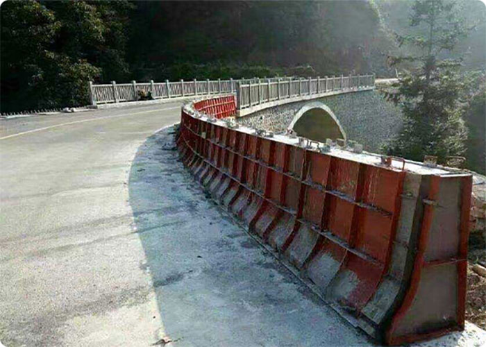 浙江峰沛桥梁立柱钢模