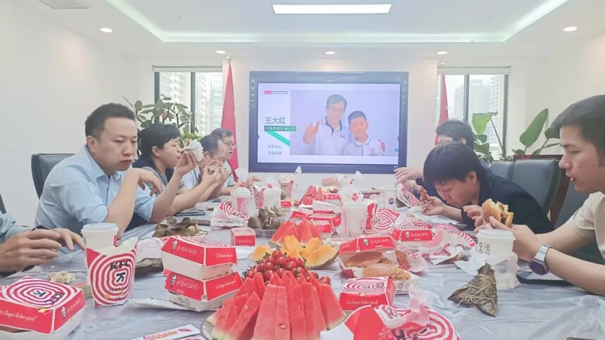 1749434262725421.jpg 4.jpg