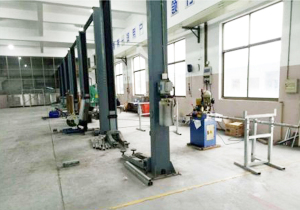 一种用于油膜喷漆除尘设备的除去装置