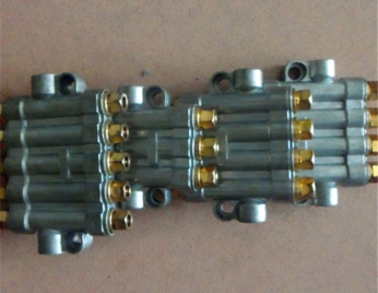 注塑機(jī)潤(rùn)滑油排