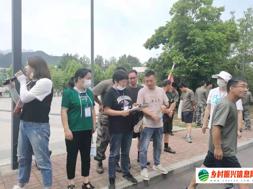 008fe3bfb14b03ae57511351dac853c.jpg