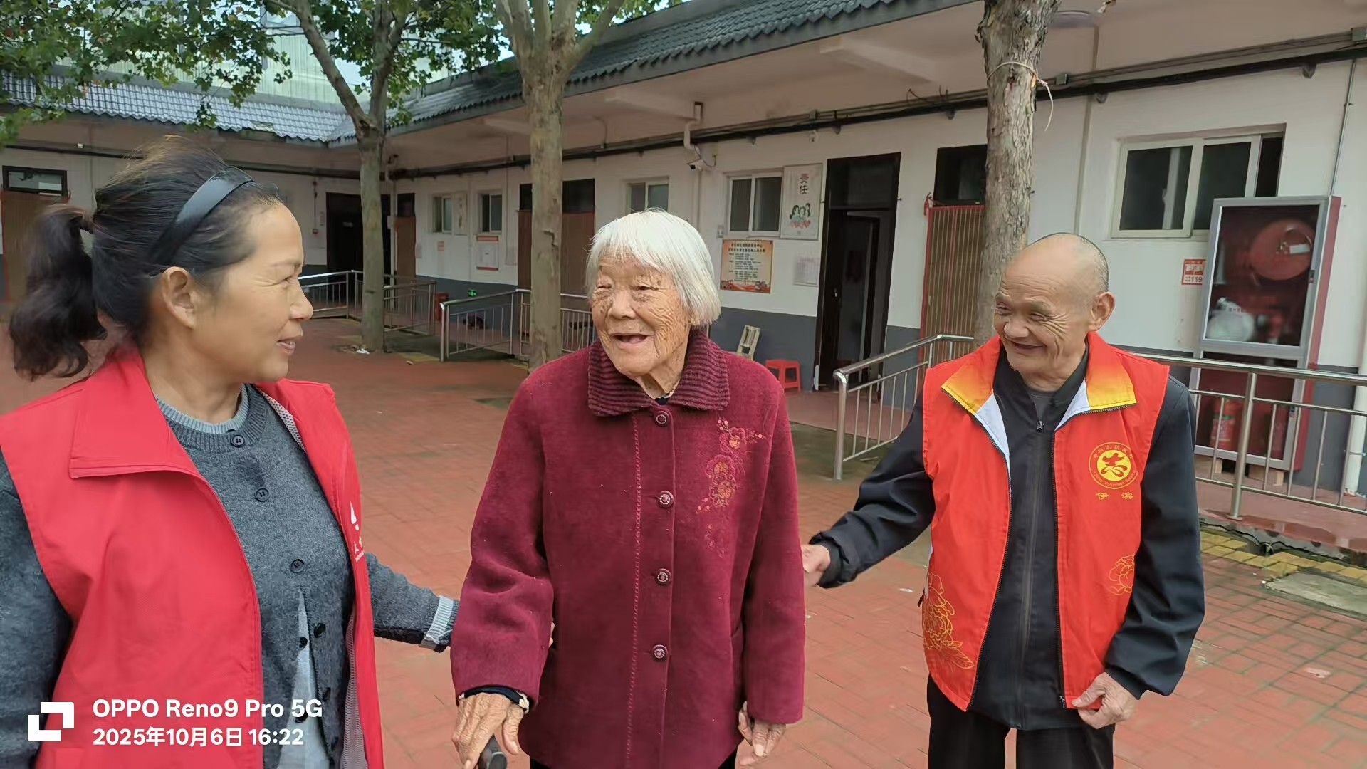 1759750037932765.jpg 1759750037932765.jpg