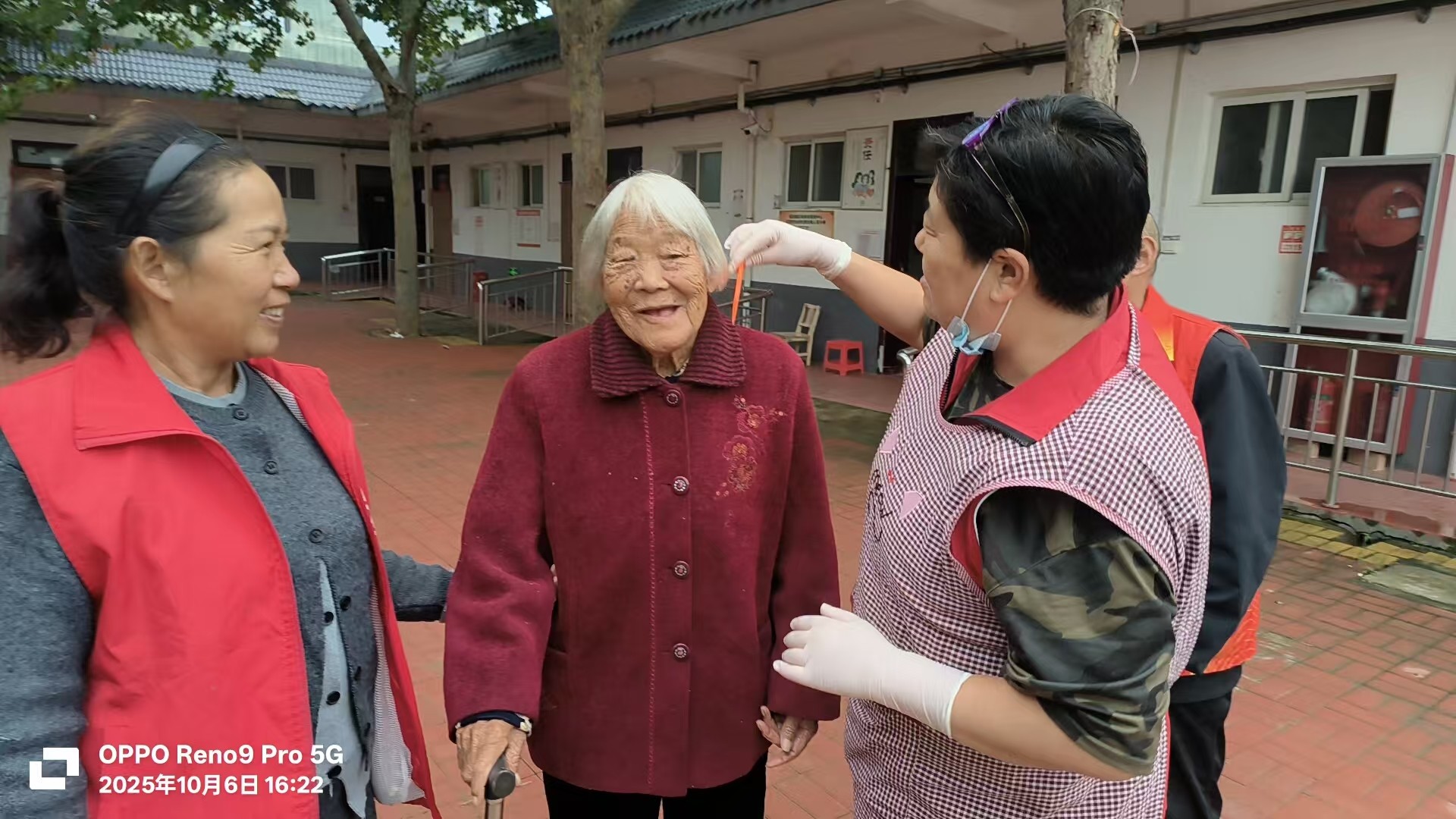 1759750294223215.jpg 1759750294223215.jpg