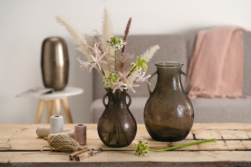 Casolare_Krugvase_24_32_braun_049794_95_mood_Q_v1.jpg