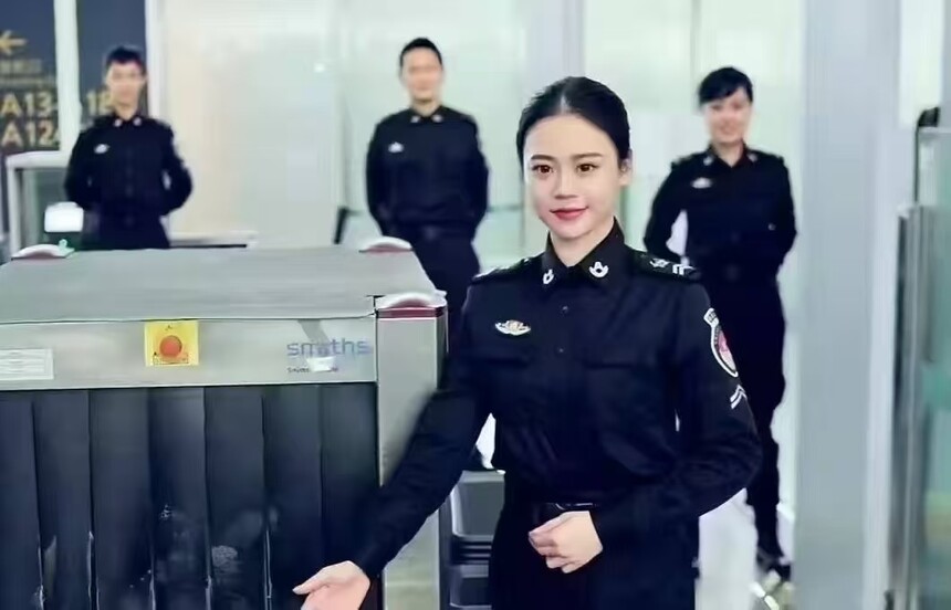 ce5fc0d07df33c0645fd9cdbac0f27a.jpg