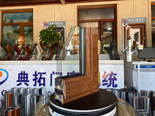 強化木轉印門窗