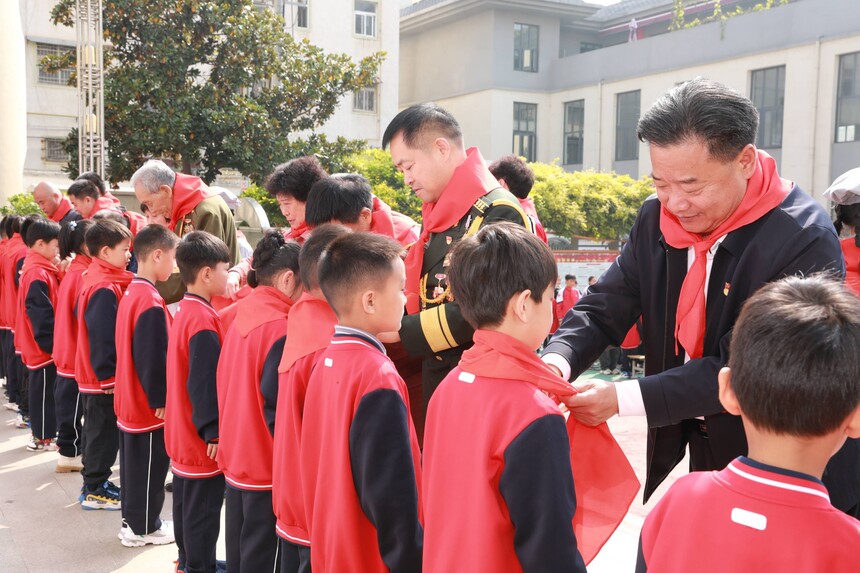 f4793db1e3a14b2b9fd093ed1c16aa86_tplv-tt-origin-asy2_5aS05p2hQOixq-mdkuWwkeW5tA==(1).jpg