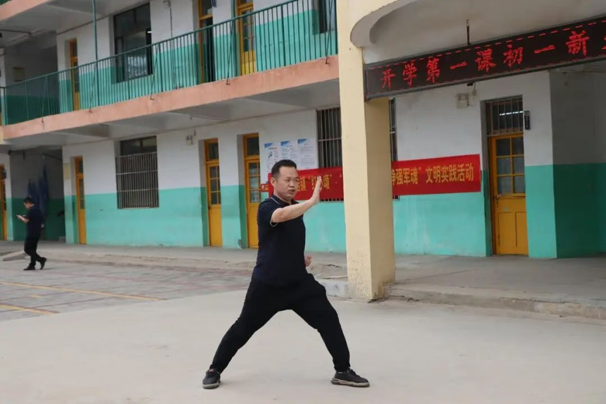 1760661568932964.png 4f426d4458a1fe803b429192c5fe9d97.png