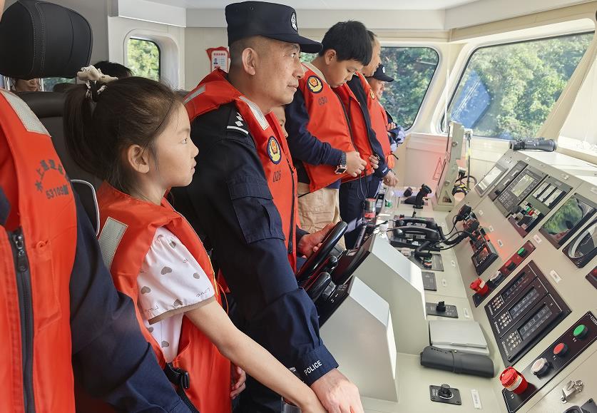 1768052375775128.jpg 3.jpg