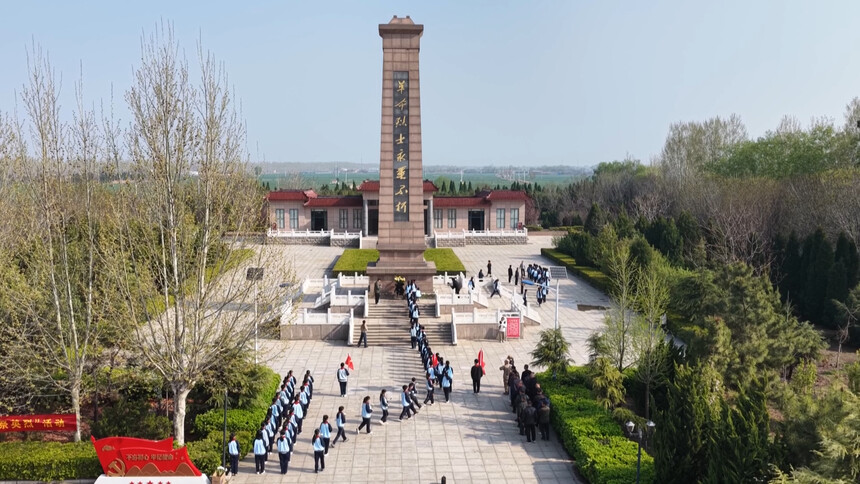 1775181328598245.jpg 5f33d866d6297836edd493b4c02f5936.jpg