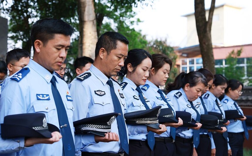 1775290562746914.jpg 2.jpg