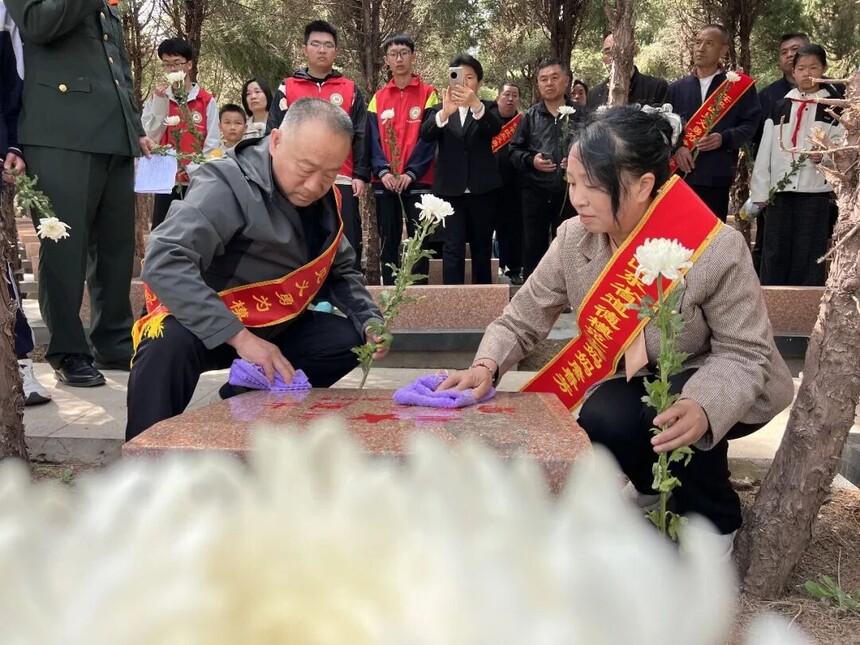 1775544563359337.jpg 406f4169f0fba04b5d08a852fffa1e92.jpg