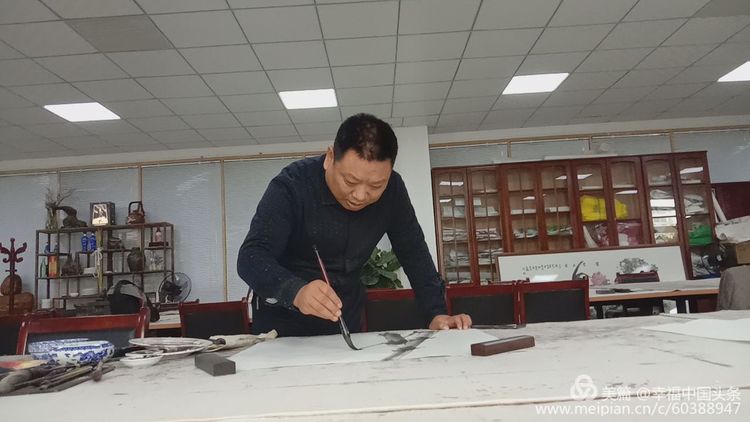 金牛帆布崔允良董事长莅临?V盾智慧消防参观学习