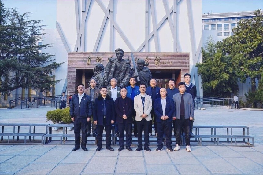 1762181776663365.jpg 微信图片_20251103222009.jpg