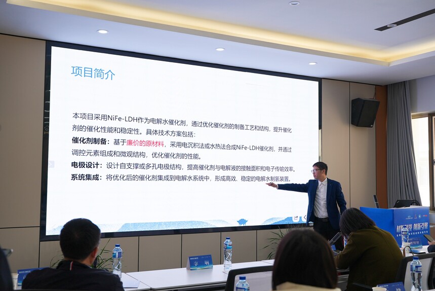 1742802566799629.jpg IMG_8008.JPG