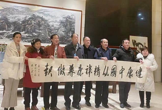 1698125969504437.jpg 1698125969504437.jpg