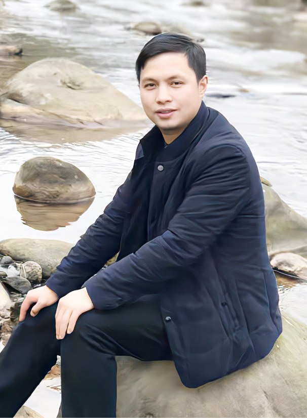 李楠琦 .png