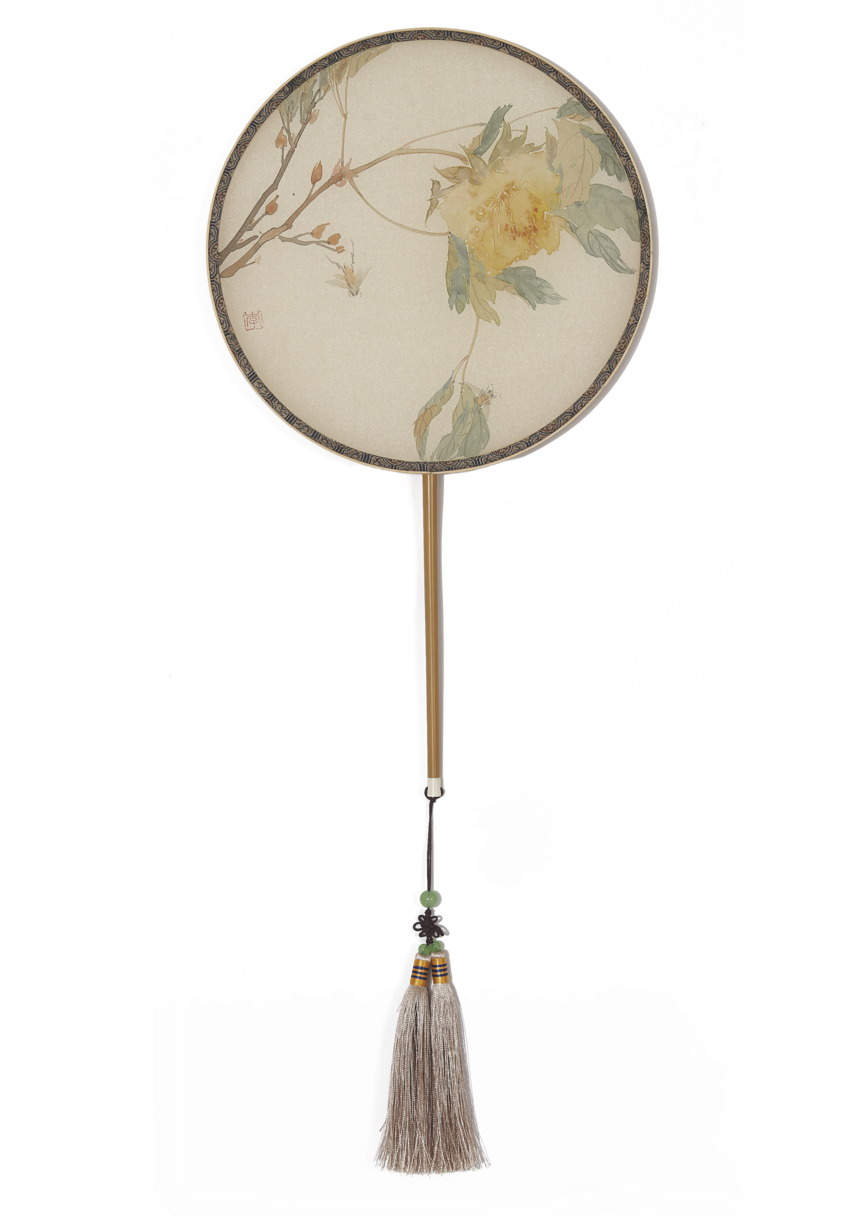 12 一半春休 26cm x 26cm 团扇绢本设色.png