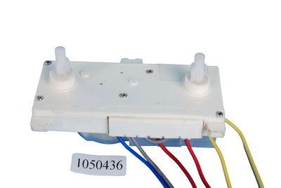 1050436    GOLDFISH 6W,D.A,L.25mm,50pcsCTN,size 37��30��30cm (2).jpg