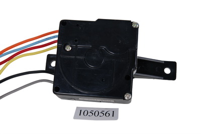 1050561   DXT15SF-E  6W,2E,F.O.68mm,S.A 270,L.27mm,100pcsCTN,size 503830cm (3).jpg