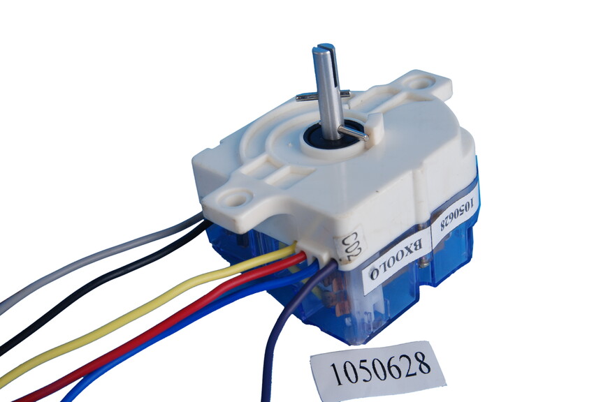 1050628   DXT15S-C 6W,2E,F.O.70mm,S.A.225��,L.26mm,100pcsCTN,size 42��32��27.5cm (5).jpg