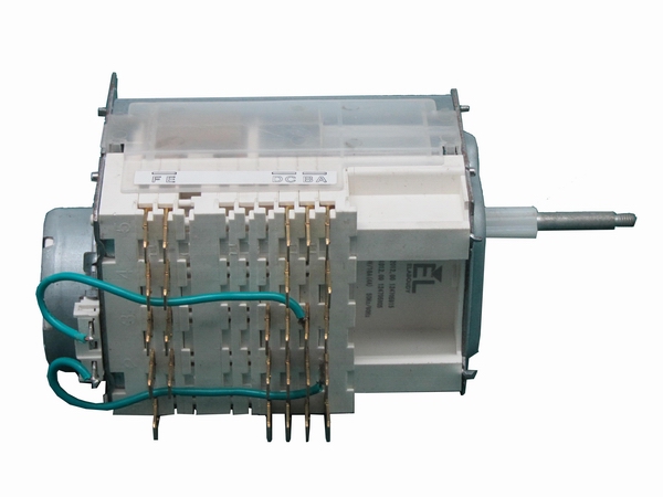 1215137 220V 16A(4A) 50HZ ƬΪ6.30.8   0-70.jpg