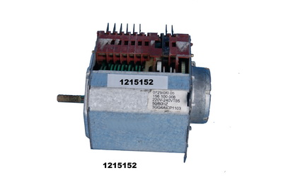 1215152  1212152  072900.05.jpg