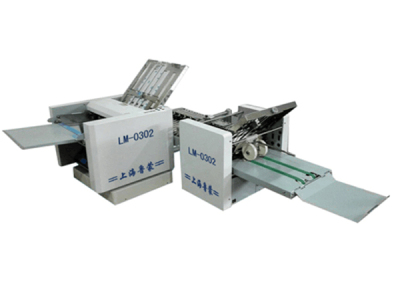 LM-0302十字折紙機