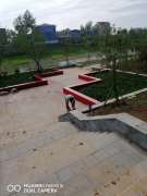 商丘河邊(biān)花園玻璃鋼樹池(chí)坐凳