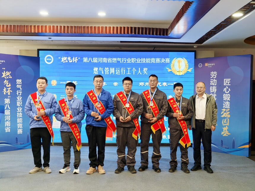 1758444360382860.jpg 1758444360382860.jpg