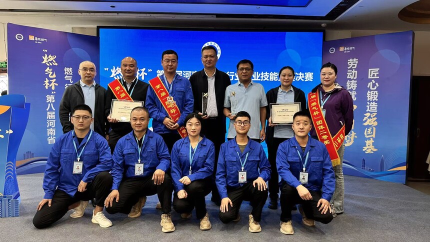 1758444484745691.jpg 1758444484745691.jpg