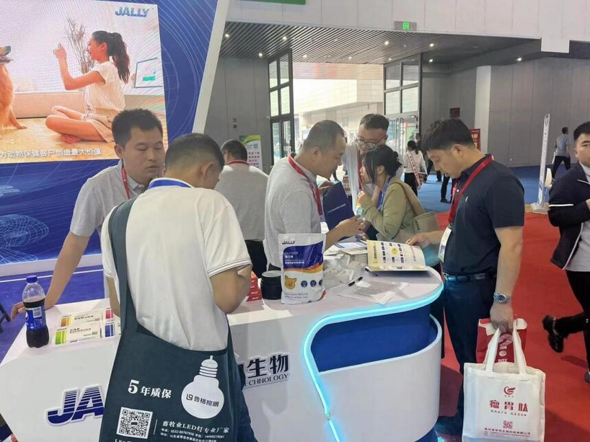 c535f71b59d8395661a4f9fd1d8a6e3