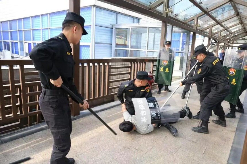 1667787871675847.jpg 640.jpg