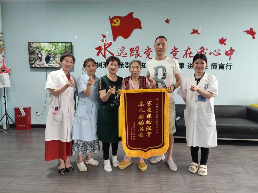 d326fc296e18031e86bfdc8da47619c.jpg