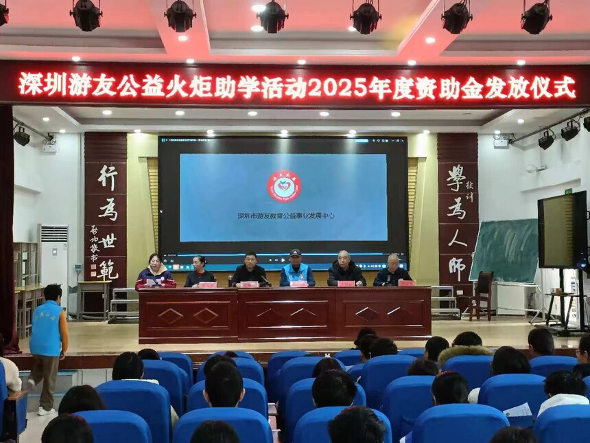 1764555545185972.jpg 6cdbce269cbec71912d4622f55690c10.jpg