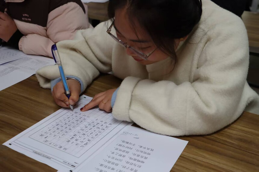 1765931558585076.jpg 211aeb3ab0a0b63497d86728abc783c2.jpg